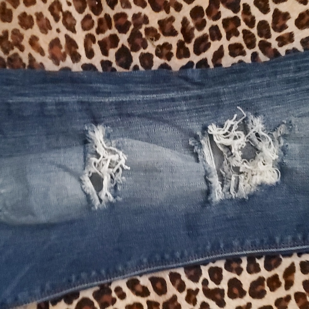 Express Distressed Jean - Picture 3 of 7